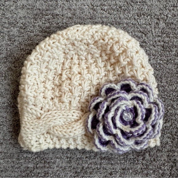 Cream Knit Baby Hat with Purple Flower - Picture 1 of 2